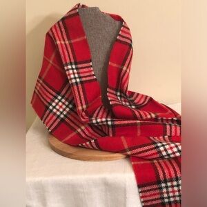 Acrylic Plaid Scarf Wrap Neckware. V. Fraas